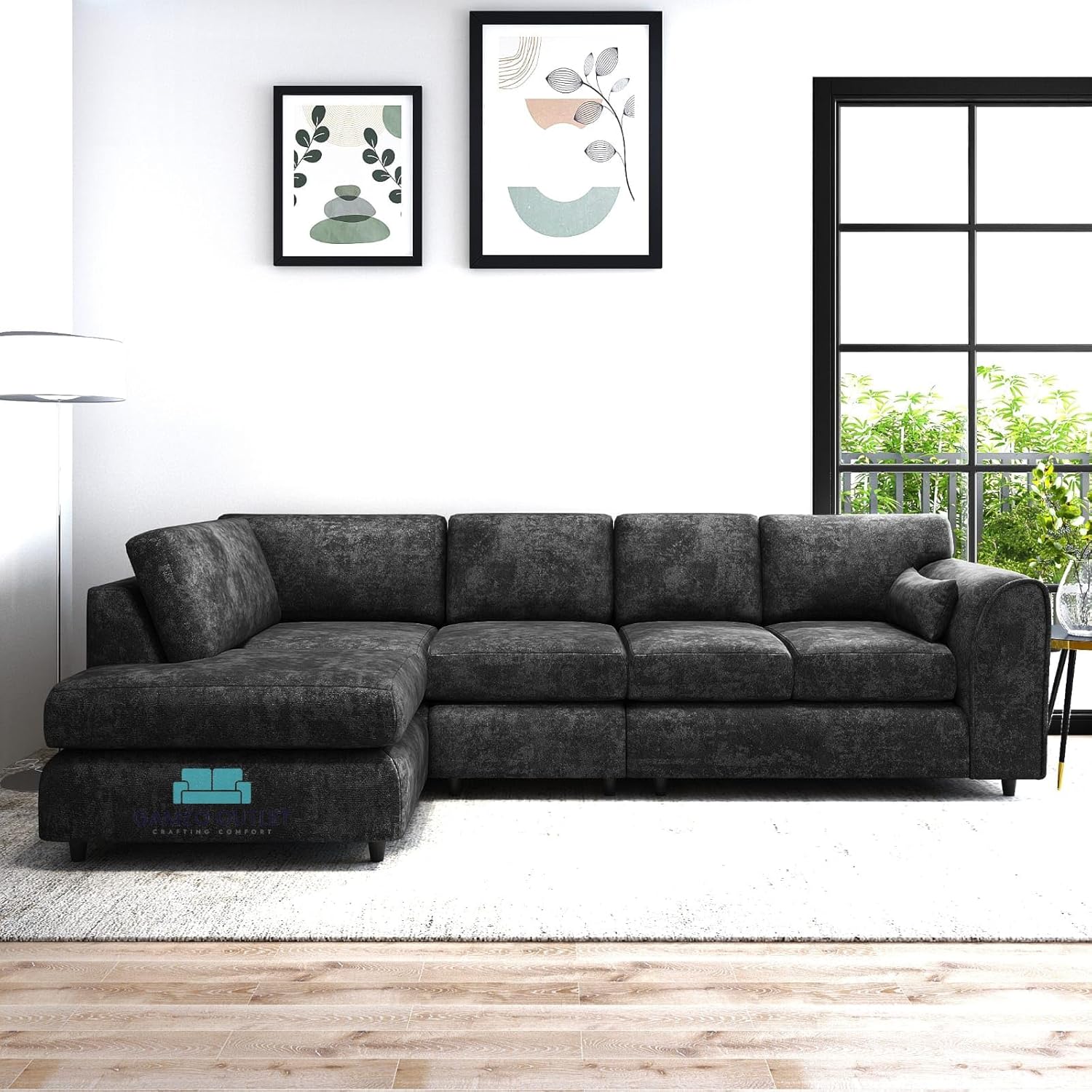 7. Resilient Exquisite Furniture Luxurious Eye-catching Sofa